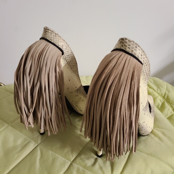 Lust For Life Fringed Snake Heels Stiletto, 6.5 - Picture 4 of 9